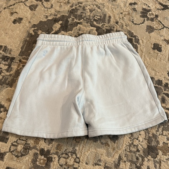 ARITZIA TNA COZY FLEECE BOYFRIEND 5" SWEATSHORT - Picture 12 of 14